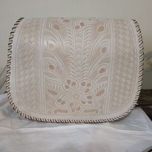 Elegant Patricia Nash Cream Embossed Leather Crossbody Bag NWOT